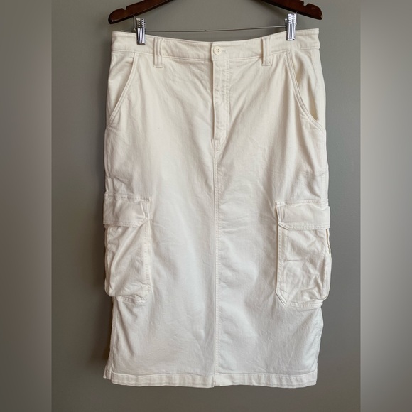 Aritzia TNA Troop Cargo Maxi Skirt White Exclusive TNA embroidery Size 12 - Picture 7 of 15